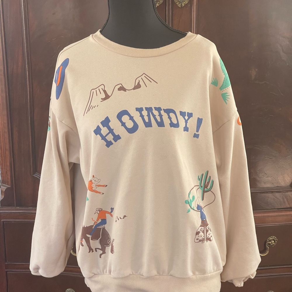Howdy Graphic Sweatshirt
